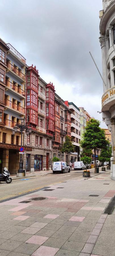Oviedo Centro- Parking Gratuito Leilighet Eksteriør bilde