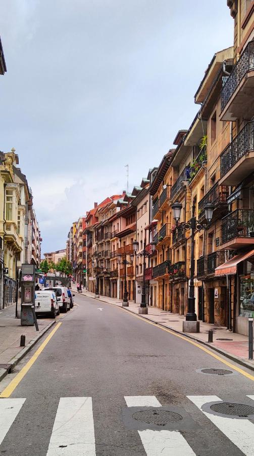 Oviedo Centro- Parking Gratuito Leilighet Eksteriør bilde